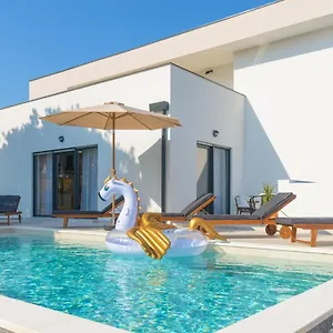 Hana Villa